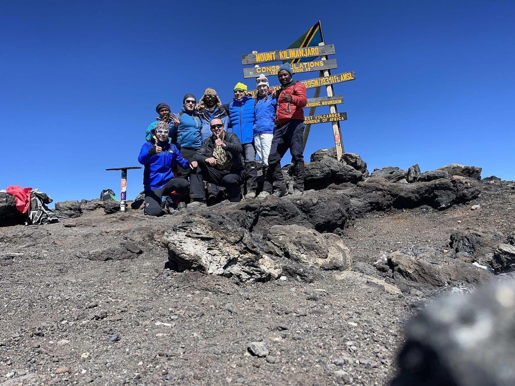 Восхождение на Килиманджаро по маршруту Марангу
